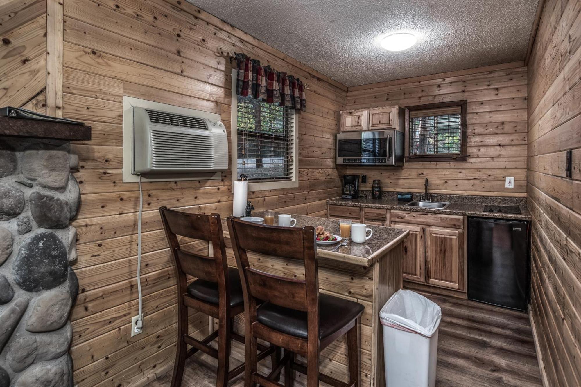 Upper Canyon Inn & Cabins Ruidoso Exterior photo