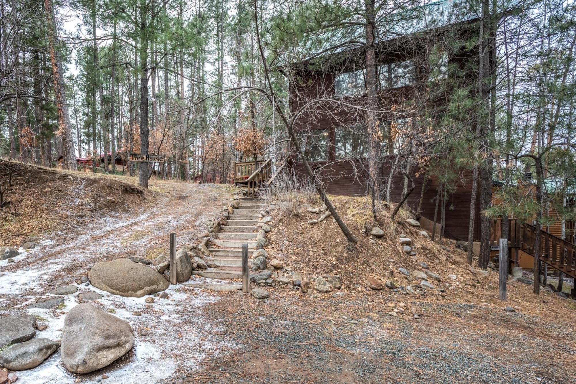 Upper Canyon Inn & Cabins Ruidoso Exterior photo