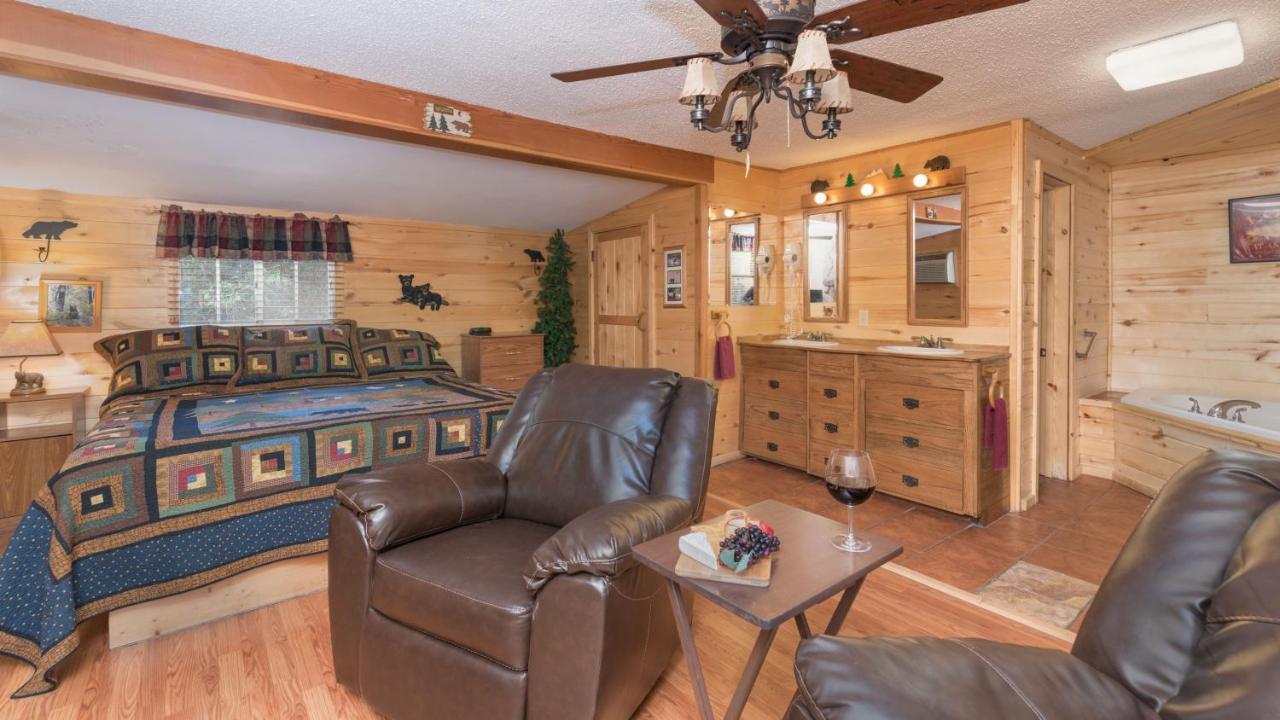 Upper Canyon Inn & Cabins Ruidoso Exterior photo